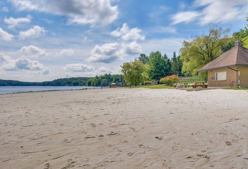 Family Friendly Dubois Cabin W/ Community Pool!