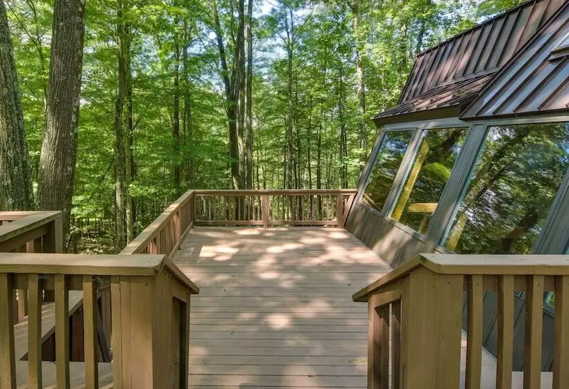 Family Friendly Dubois Cabin W/ Community Pool!