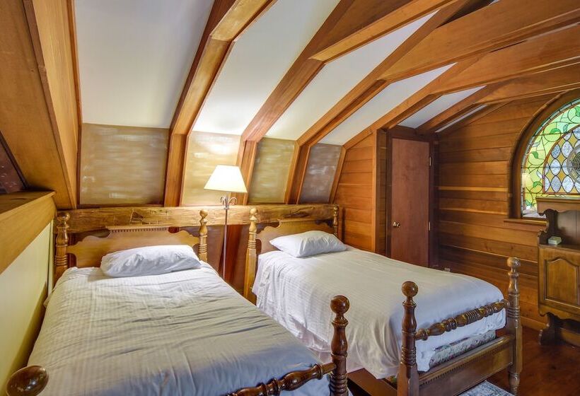 Family Friendly Dubois Cabin W/ Community Pool!