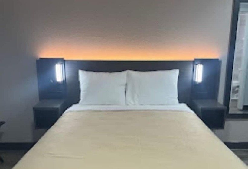 Hotel Efficiency Lodge   Cartersville