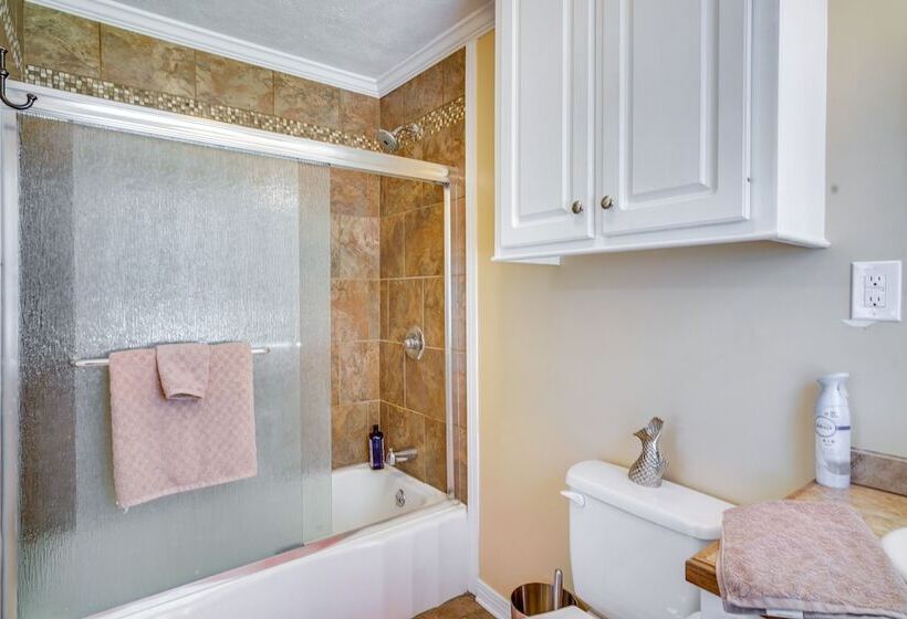 Lakefront Jonesville Cabin W/ Dock + Fire Pit!