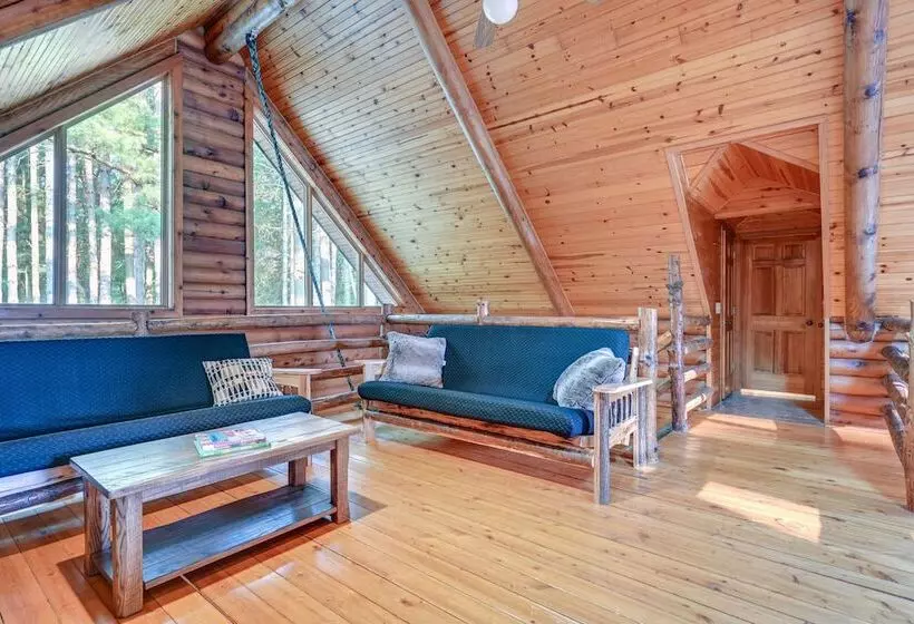 Magical Metamora Cottage W/ Fire Pit, Pond, Deck!