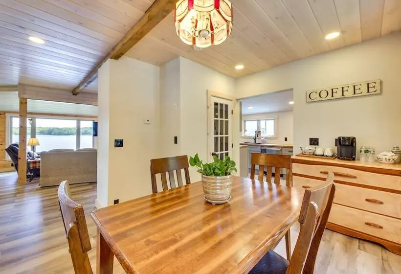 Maine Lake House W/ Private Dock & Kayaks!