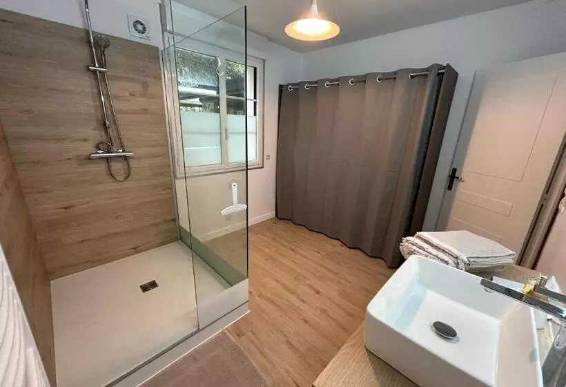 ペンション Le Clos Des Lilas