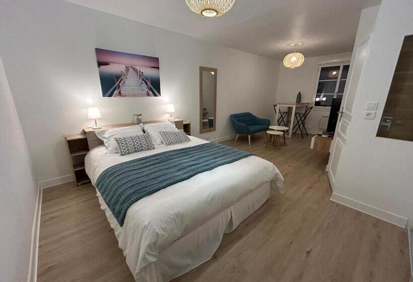 פנסיון Le Clos Des Lilas