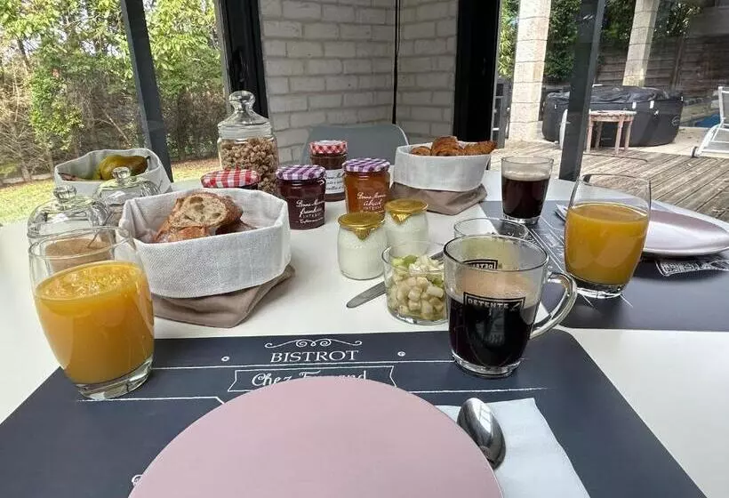 ペンション Le Clos Des Lilas