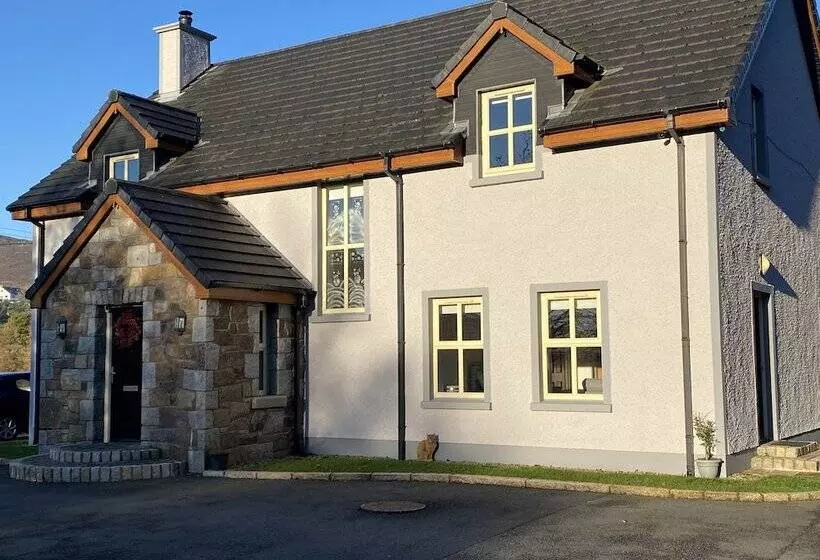 Lomakeskus Rostrevor Valley Holiday Park  En Suite Rooms With Hot Tub And Private Car Service