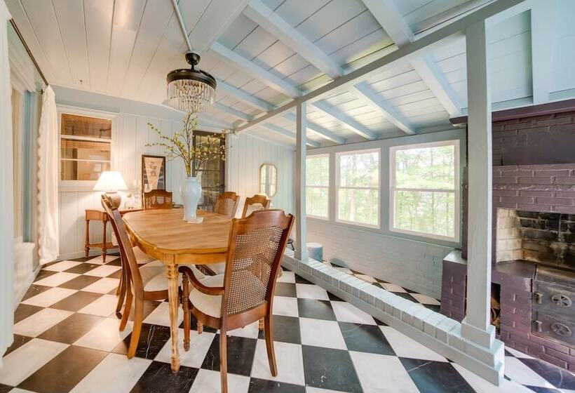 Stylish Willoughby Hills Retreat W/ Fireplace!