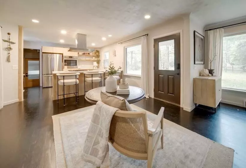 Stylish Willoughby Hills Retreat W/ Fireplace!