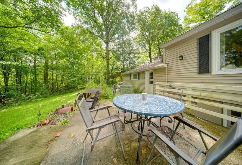 Stylish Willoughby Hills Retreat W/ Fireplace!