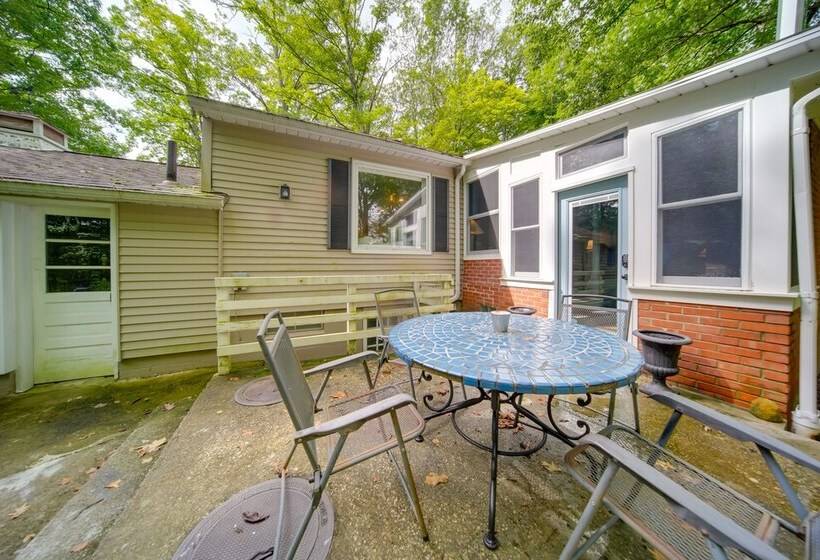 Stylish Willoughby Hills Retreat W/ Fireplace!