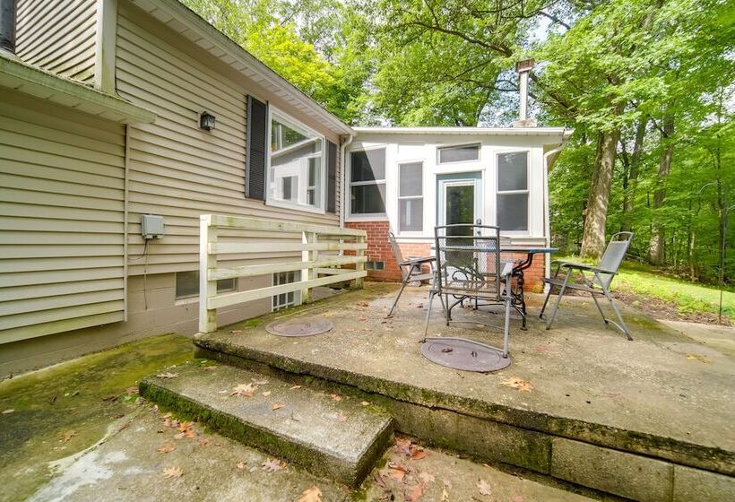 Stylish Willoughby Hills Retreat W/ Fireplace!