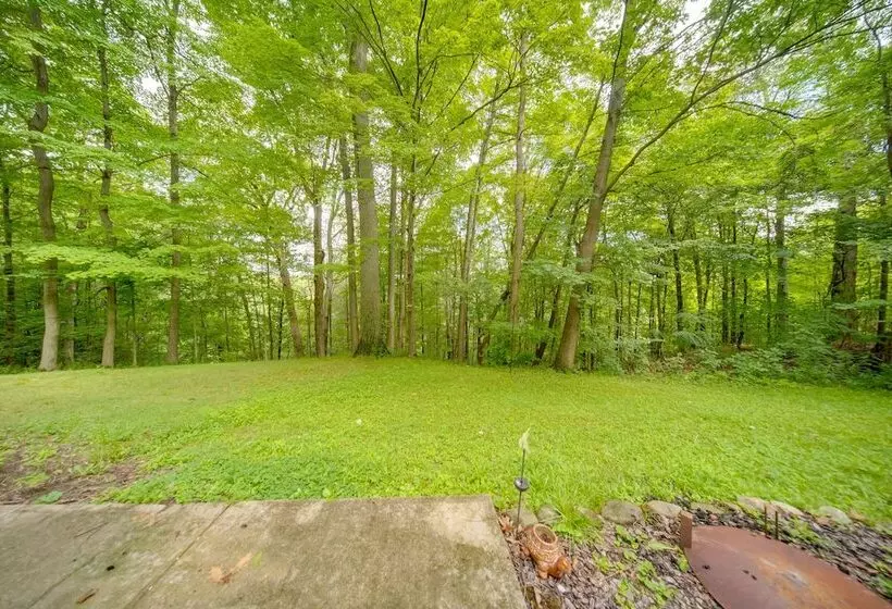 Stylish Willoughby Hills Retreat W/ Fireplace!