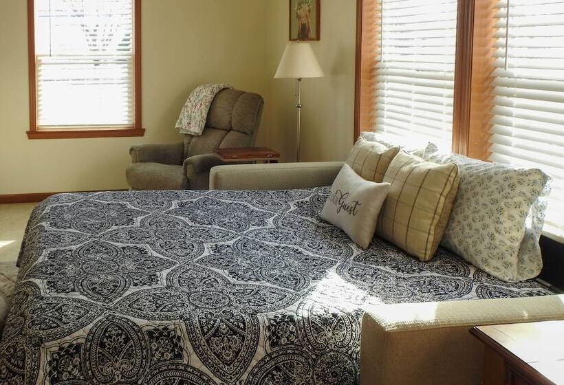 Dutch Country Home: 9 Mi To Sight & Sound Theater