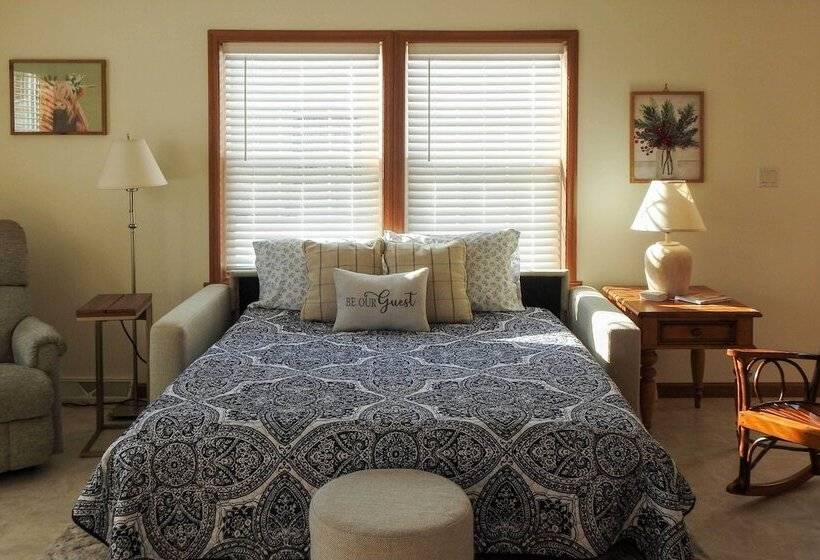 Dutch Country Home: 9 Mi To Sight & Sound Theater