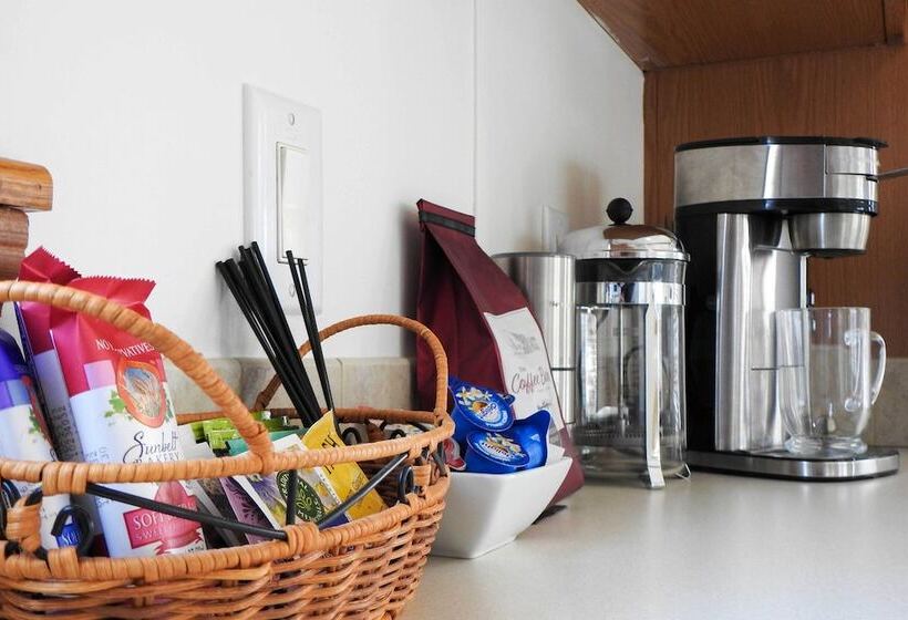 Dutch Country Home: 9 Mi To Sight & Sound Theater