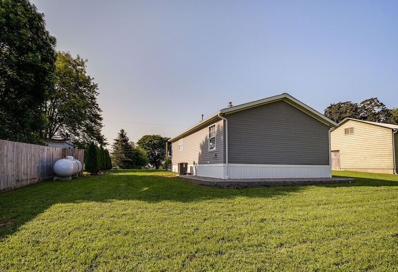 Dutch Country Home: 9 Mi To Sight & Sound Theater