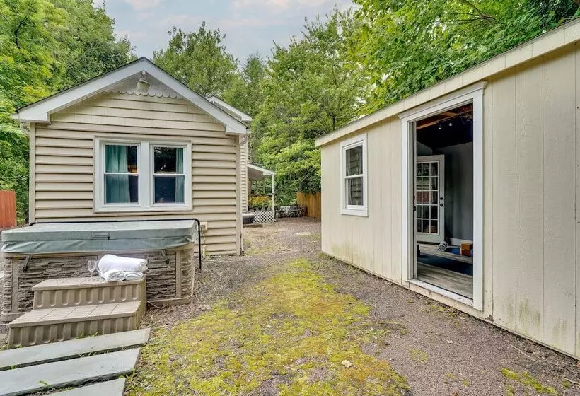 Upper Black Eddy Home W/ Delaware River Access!