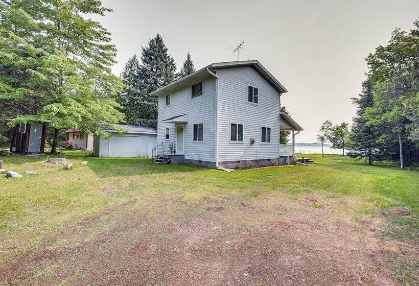 Waterfront Pelican Lake Cottage W/ Lake Access!