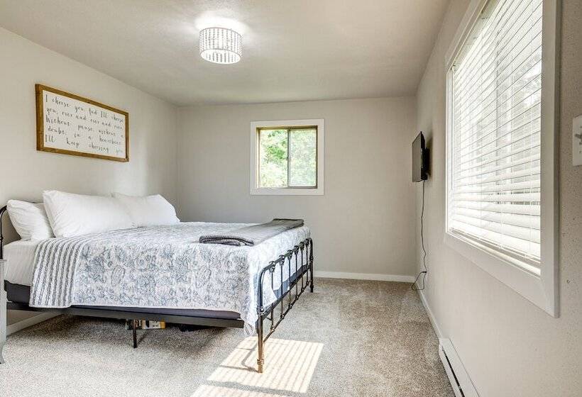 Waterfront Pelican Lake Cottage W/ Lake Access!