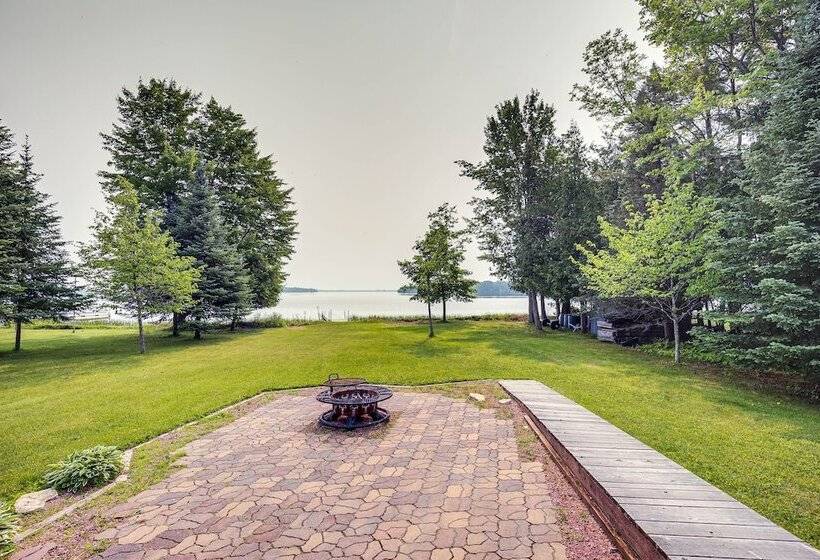 Waterfront Pelican Lake Cottage W/ Lake Access!
