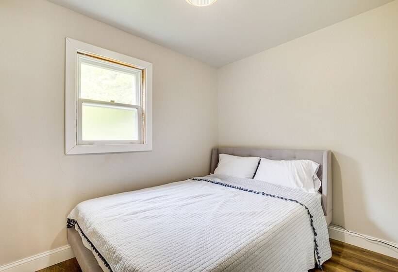 Waterfront Pelican Lake Cottage W/ Lake Access!