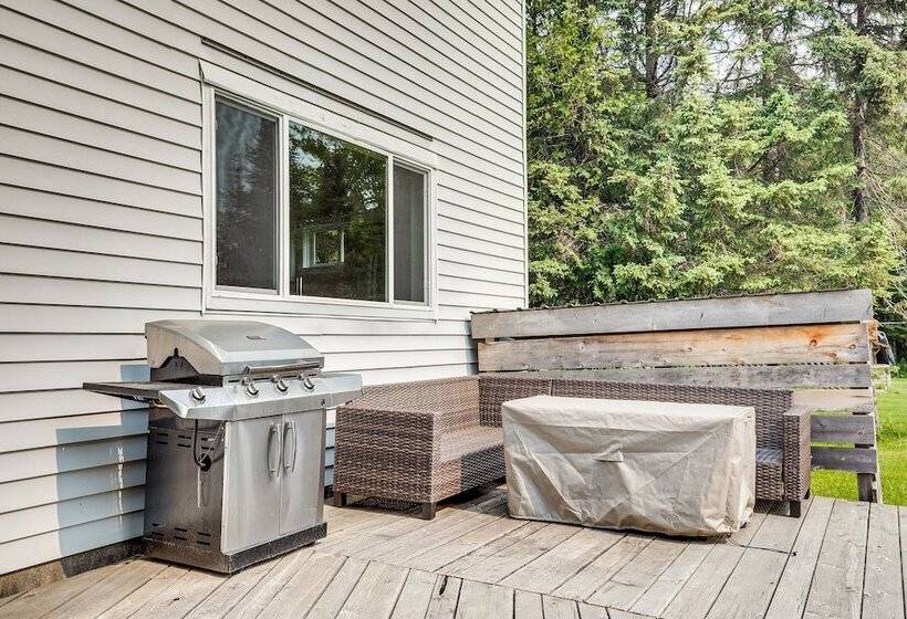 Waterfront Pelican Lake Cottage W/ Lake Access!