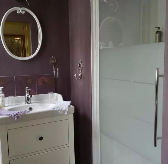 Aamiaismajoitus (B&B) Beaux Esprits Chambres D Hôtes