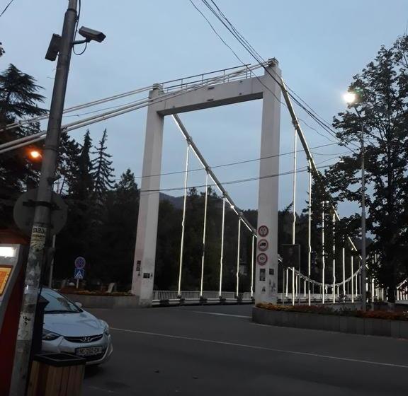 تختخواب و صبحانه Guest House Khatuna