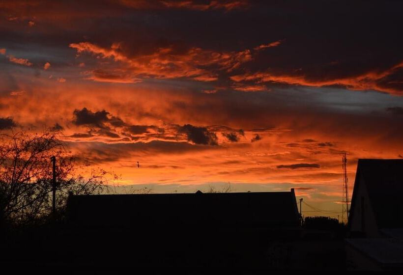 مبيت وإفطار Travellers Rest