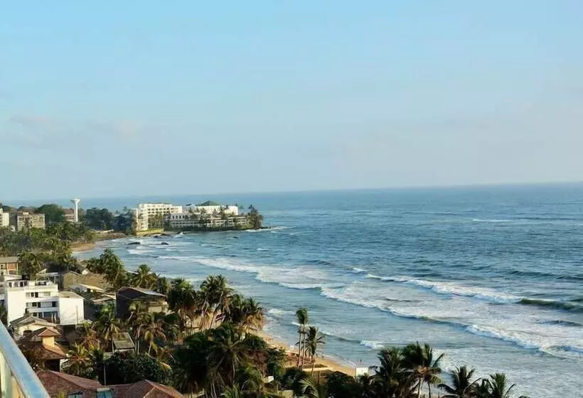 Retkeilymaja Colombo Mount Beach