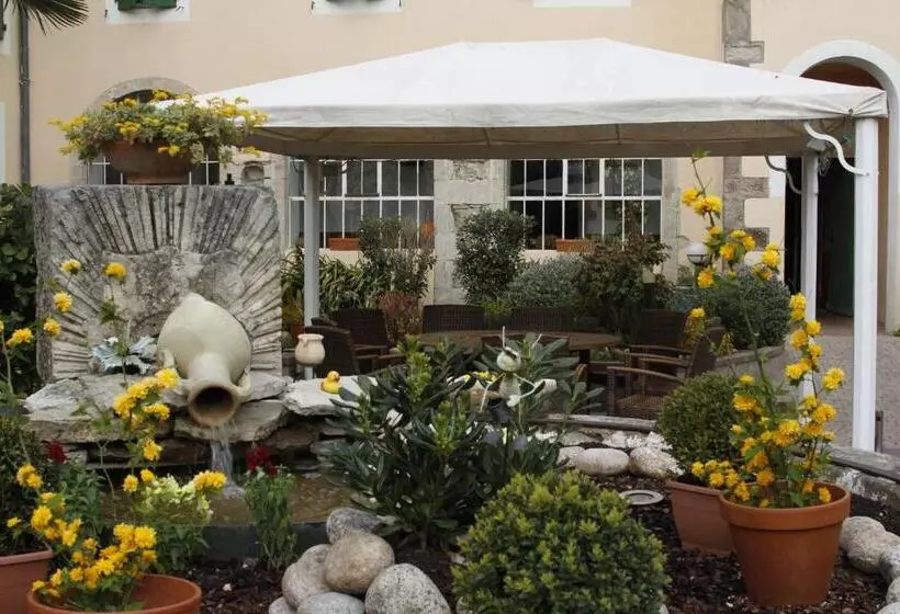 Hotel Carmel