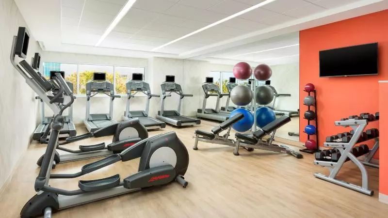 هتل Courtyard By Marriott Santa Monica