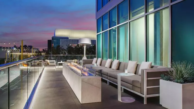 هتل Courtyard By Marriott Santa Monica