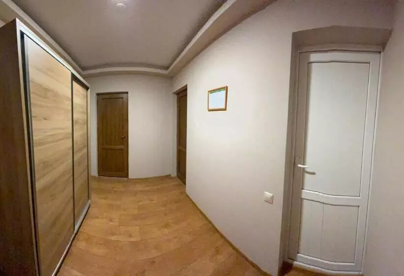 هتل Gudauri Hut