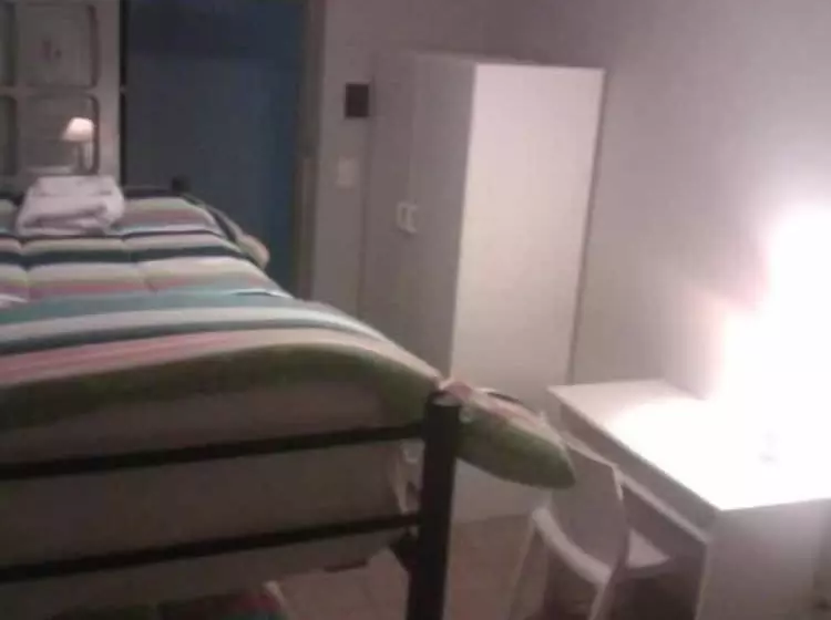 هتل Hostal Amalaya