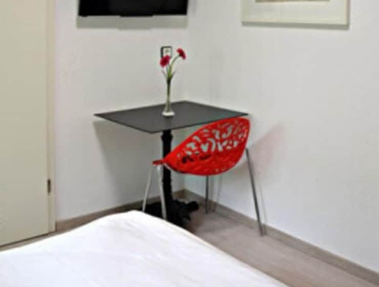 فندق Pension Gino