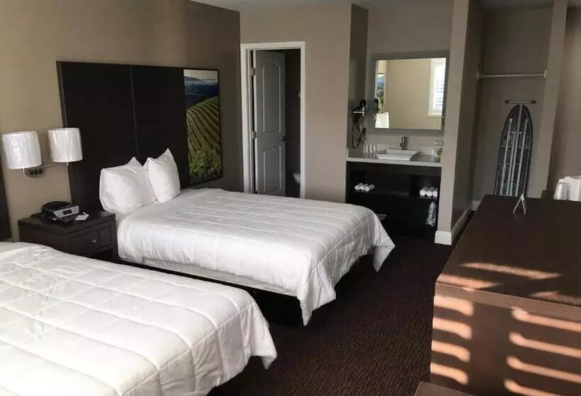 Hotelli Vallejo Inn