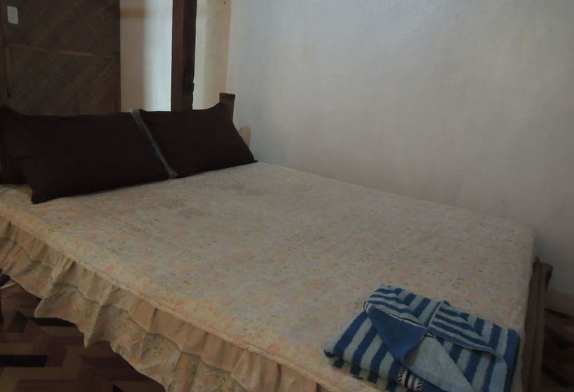 Пансион Kawayan Marine Village Beach Resort