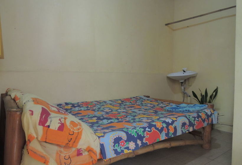 Пансион Kawayan Marine Village Beach Resort