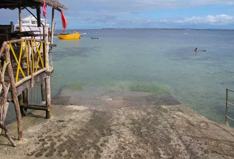 Majatalo Kawayan Marine Village Beach Resort