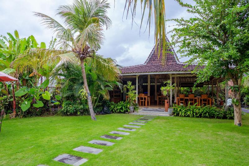 Puri Canggu Villas & Rooms