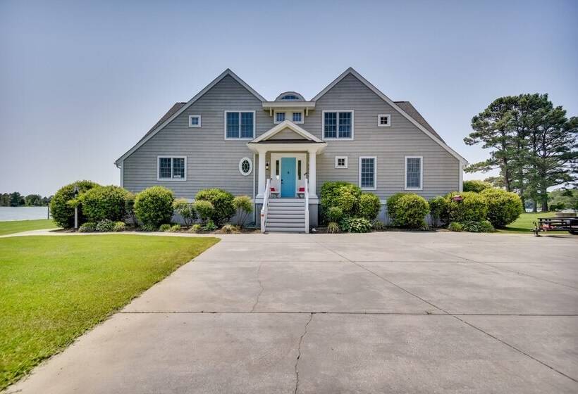 Bayfront White Stone Escape W/ Private Beach!