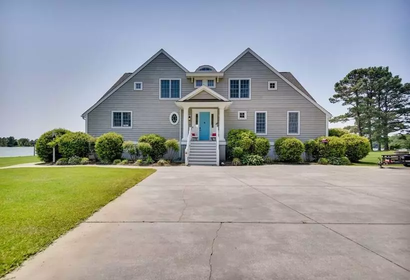 Bayfront White Stone Escape W/ Private Beach!