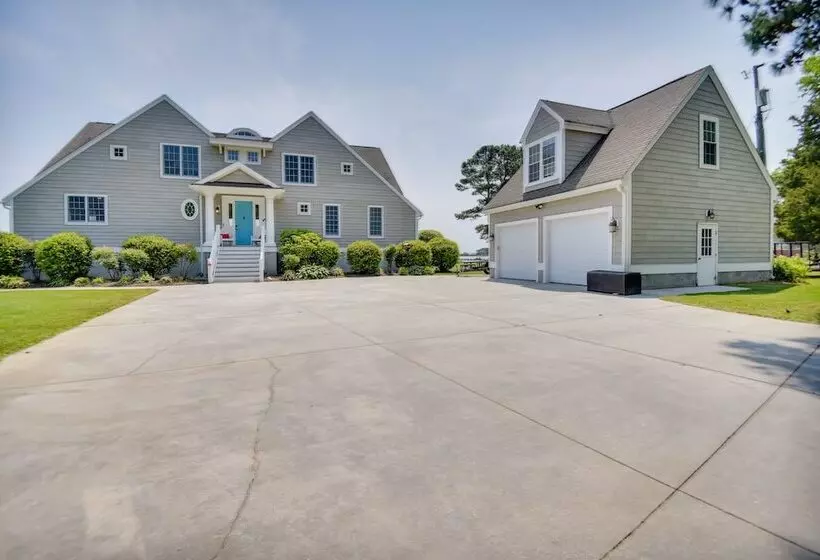 Bayfront White Stone Escape W/ Private Beach!