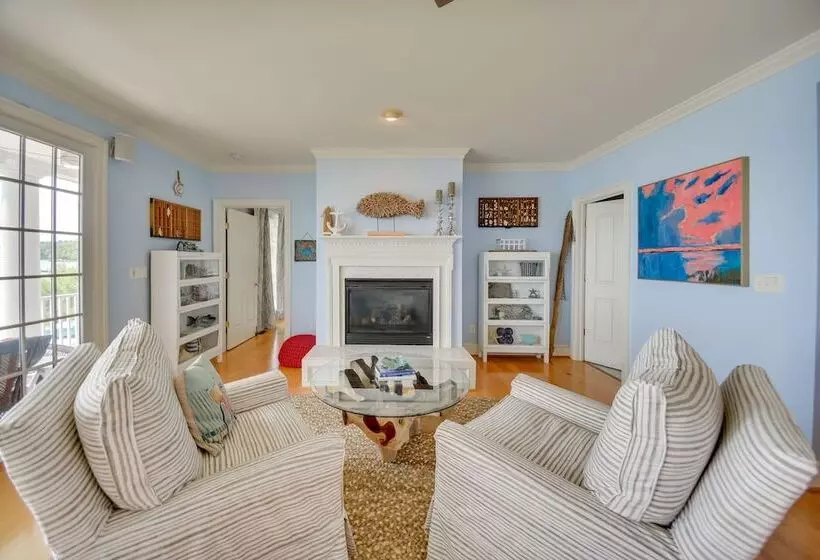 Bayfront White Stone Escape W/ Private Beach!