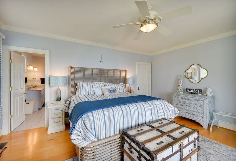 Bayfront White Stone Escape W/ Private Beach!