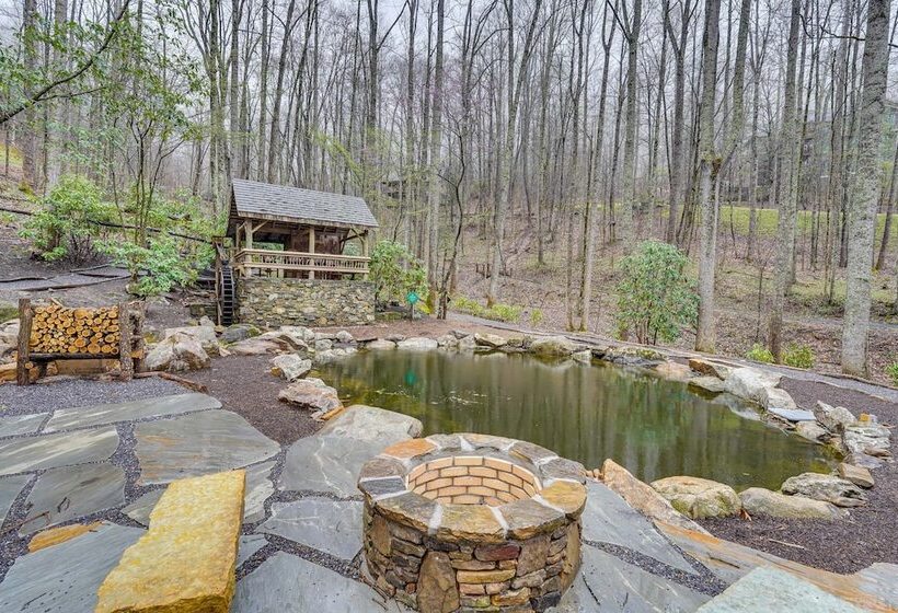 Deck & Game Room: Blue Ridge Mountain Home!