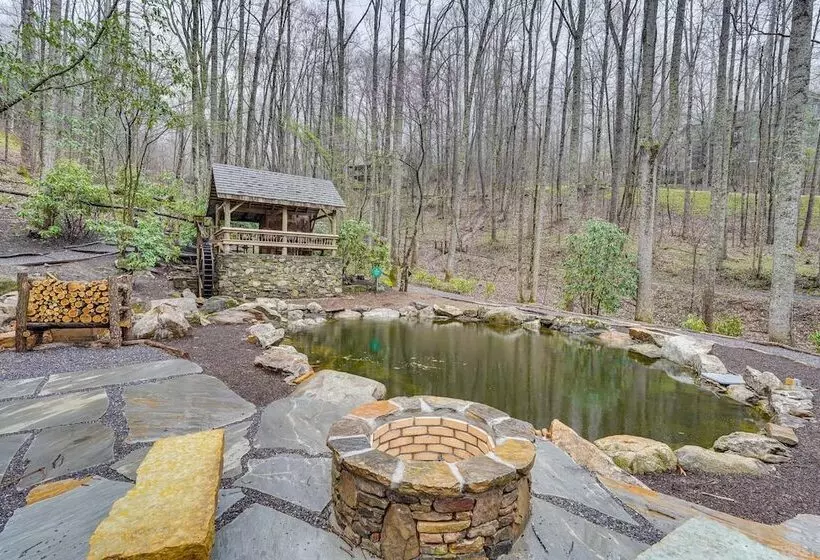 Deck & Game Room: Blue Ridge Mountain Home!