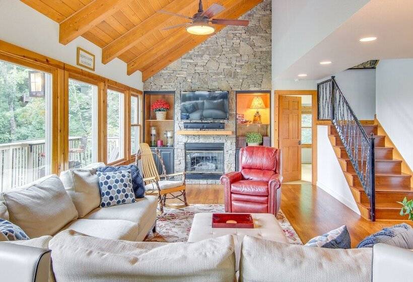 Deck & Game Room: Blue Ridge Mountain Home!